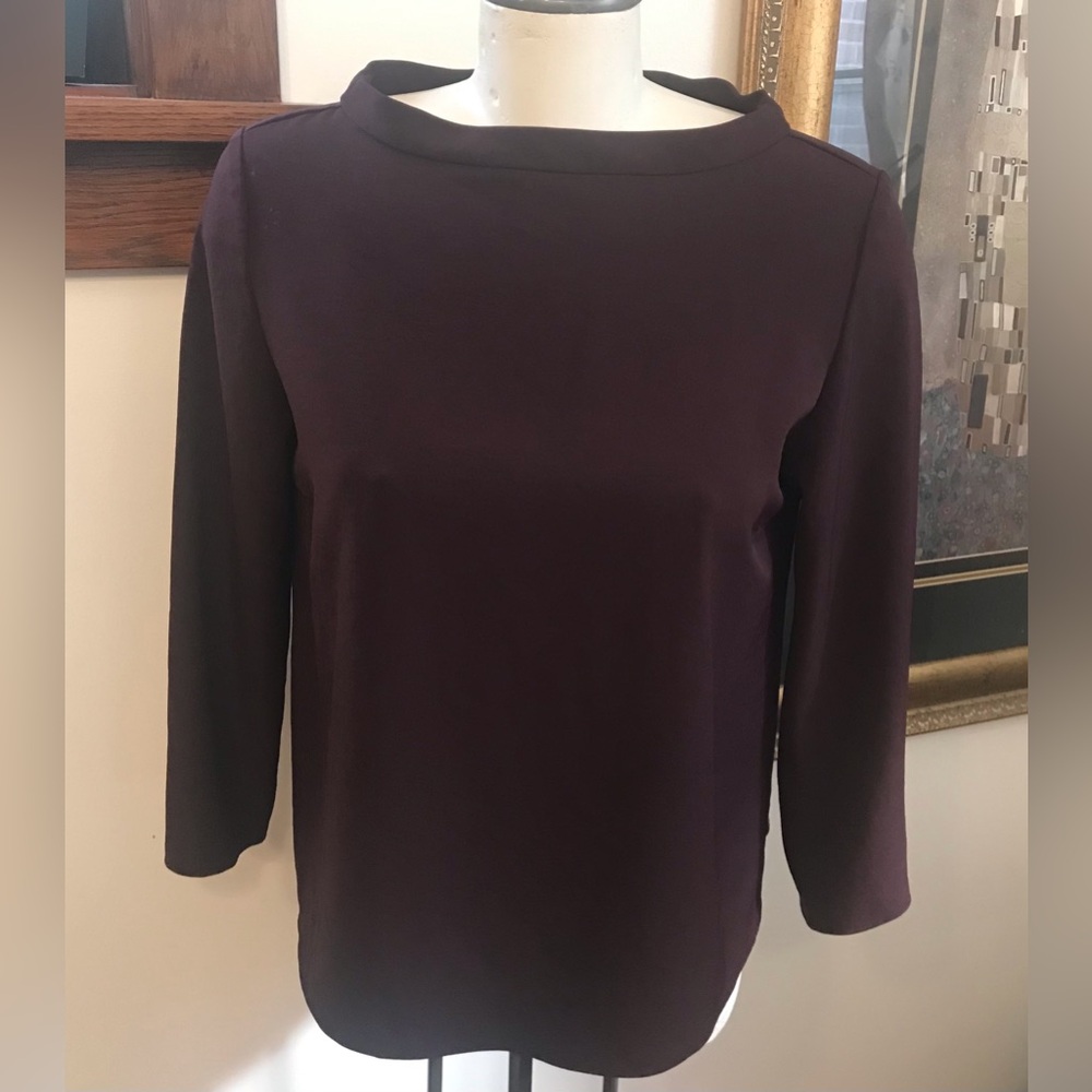 Uniqlo Wine Coloured Basic Top - Size Medium